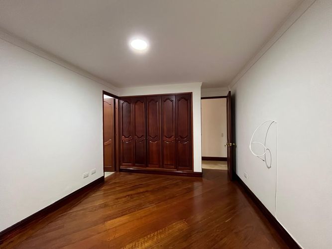 Apartamento de 4 alcobas en arriendo en El Poblado, Medellín, 180 m² · foto 13 de 20
