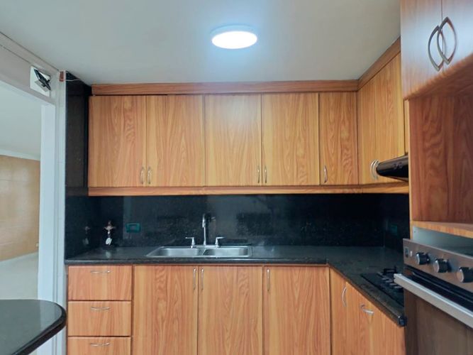Apartamento de 3 alcobas en arriendo en El Poblado, Medellín, 147 m² · foto 4 de 19