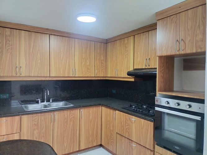 Apartamento de 3 alcobas en arriendo en El Poblado, Medellín, 147 m² · foto 5 de 19