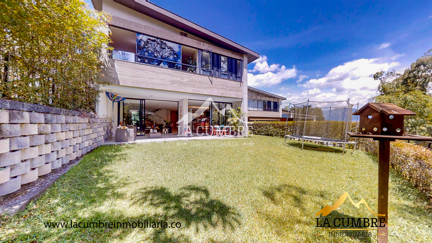 Casa de 3 alcobas en venta en San Lucas, Envigado, 304 m² · foto 9 de 20
