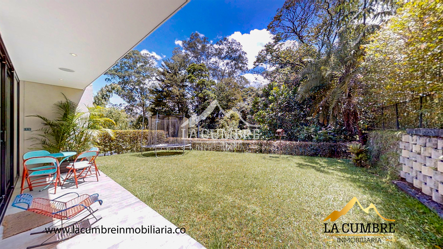 Casa de 3 alcobas en venta en San Lucas, Envigado, 304 m² · foto 10 de 20