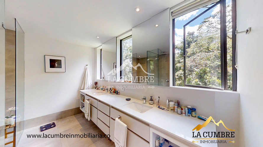 Casa de 3 alcobas en venta en San Lucas, Envigado, 304 m² · foto 15 de 20
