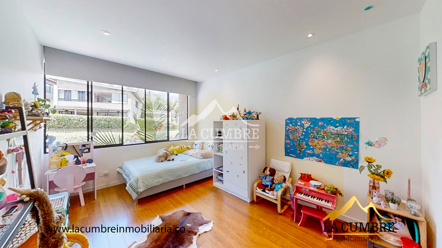 Casa de 3 alcobas en venta en San Lucas, Envigado, 304 m² · foto 17 de 20