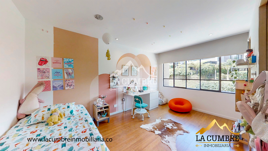 Casa de 3 alcobas en venta en San Lucas, Envigado, 304 m² · foto 19 de 20