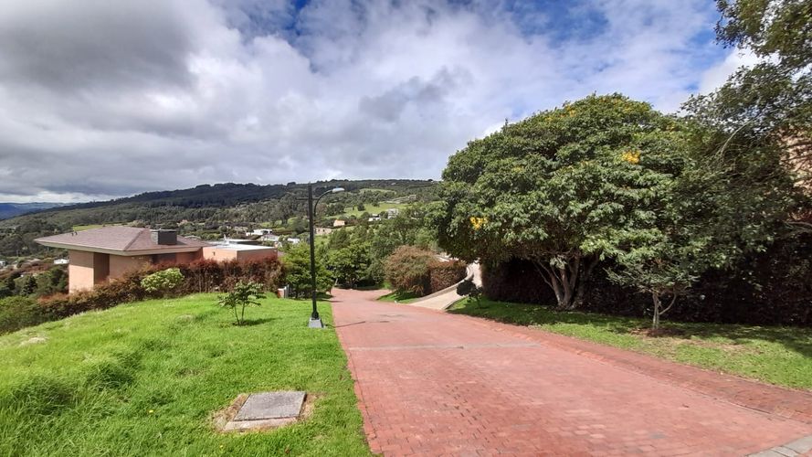 Lote en venta en Yerbabonita Bosque Nativo, Sopó, 2080 m² · foto 14 de 24