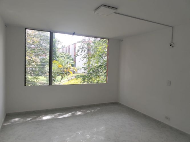 Apartamento de 4 alcobas en arriendo en El Poblado, Medellín, 147 m² · foto 12 de 17