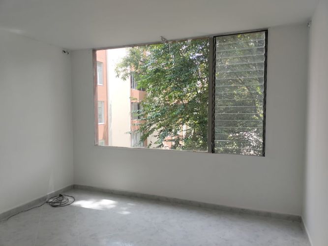 Apartamento de 4 alcobas en arriendo en El Poblado, Medellín, 147 m² · foto 15 de 17