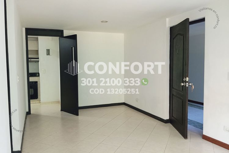 Apartamento de 3 alcobas en arriendo en Los Balsos, Medellín, 82 m² · foto 2 de 24