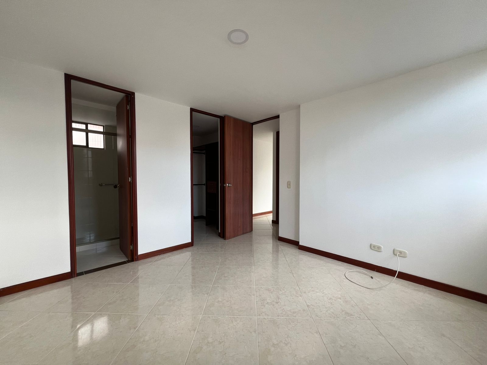 Apartamento en arriendo en La Orquidea, Envigado · foto 11 de 16