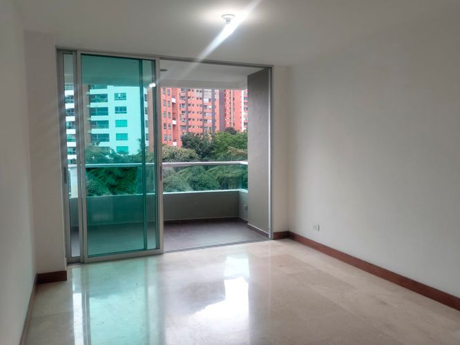 Apartamento en venta en El Poblado, Medellín · foto 2 de 13