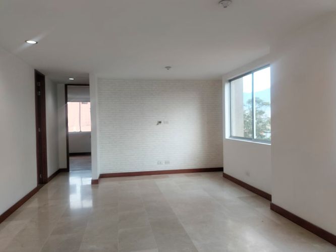 Apartamento en venta en El Poblado, Medellín · foto 5 de 13