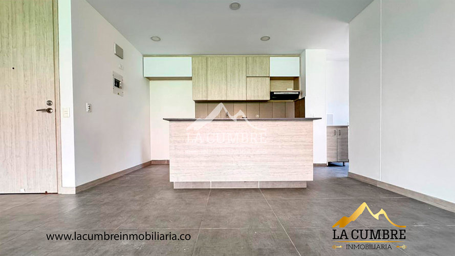 Apartamento de 3 alcobas en arriendo en Loma Del Escobero, Envigado, 125 m² · foto 4 de 17