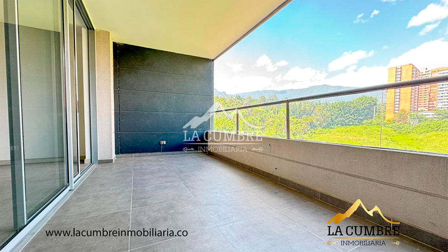 Apartamento de 3 alcobas en arriendo en Loma Del Escobero, Envigado, 125 m² · foto 7 de 17