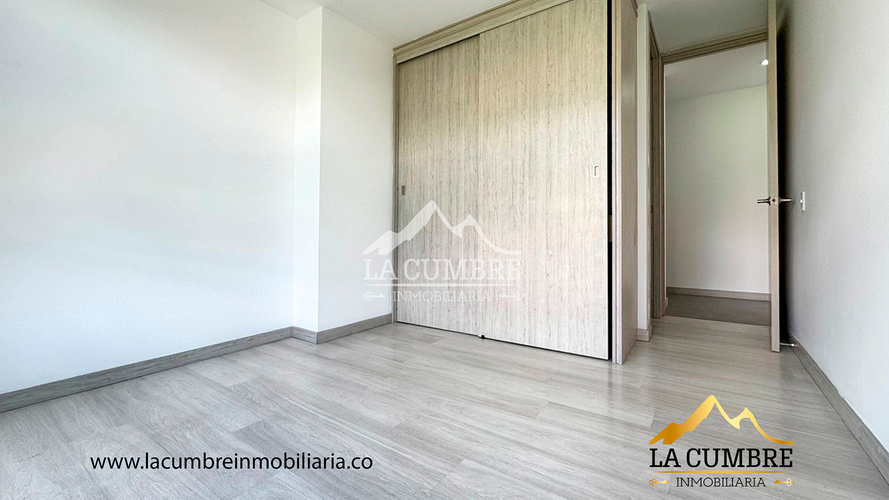 Apartamento de 3 alcobas en arriendo en Loma Del Escobero, Envigado, 125 m² · foto 10 de 17