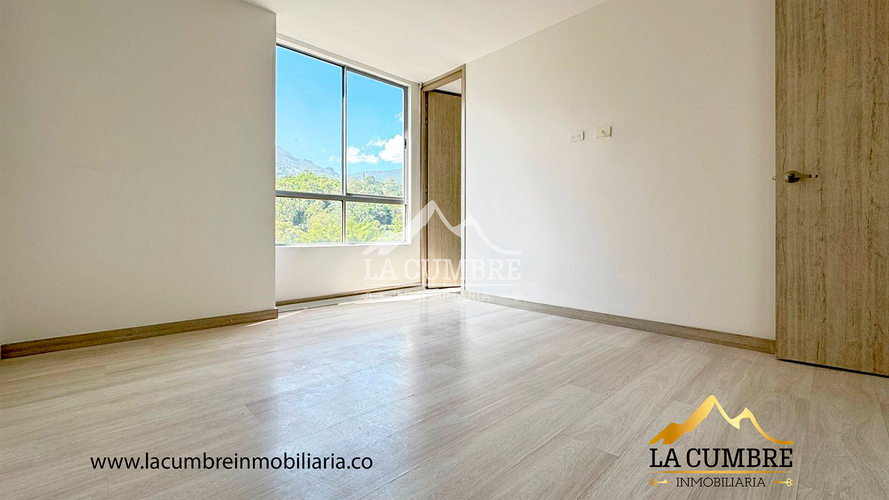 Apartamento de 3 alcobas en arriendo en Loma Del Escobero, Envigado, 125 m² · foto 15 de 17