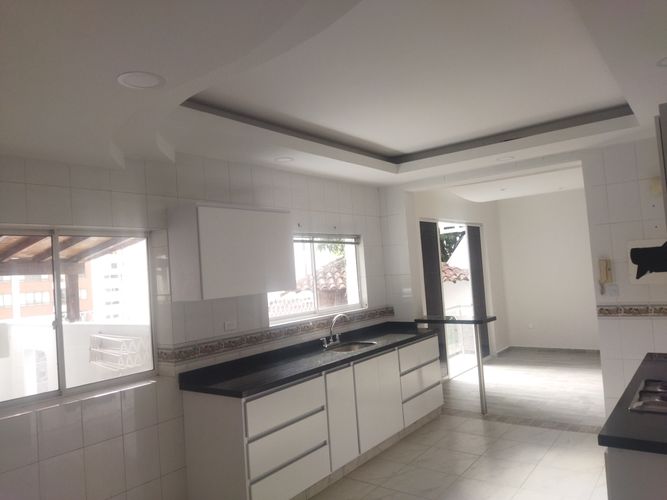 Apartamento de 5 alcobas en venta en Conjunto Residencial La Hacienda, Bucaramanga, 291 m² · foto 14 de 24