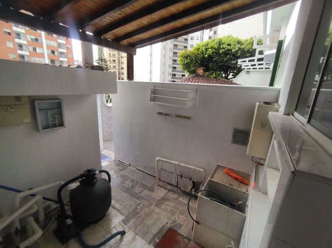 Apartamento de 5 alcobas en venta en Conjunto Residencial La Hacienda, Bucaramanga, 291 m² · foto 16 de 24