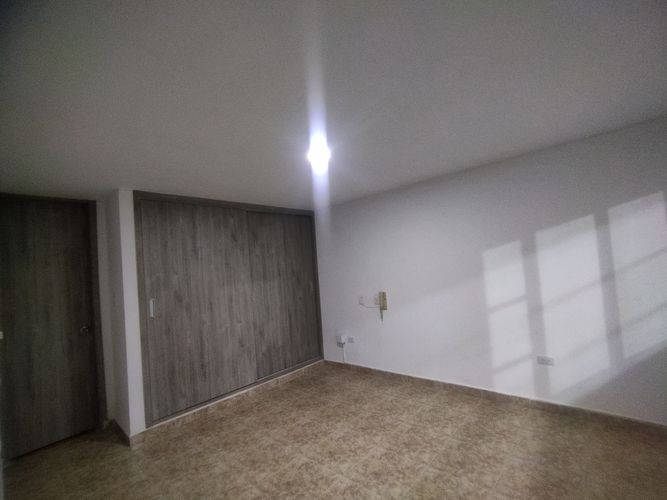 Apartamento de 5 alcobas en venta en Conjunto Residencial La Hacienda, Bucaramanga, 291 m² · foto 23 de 24