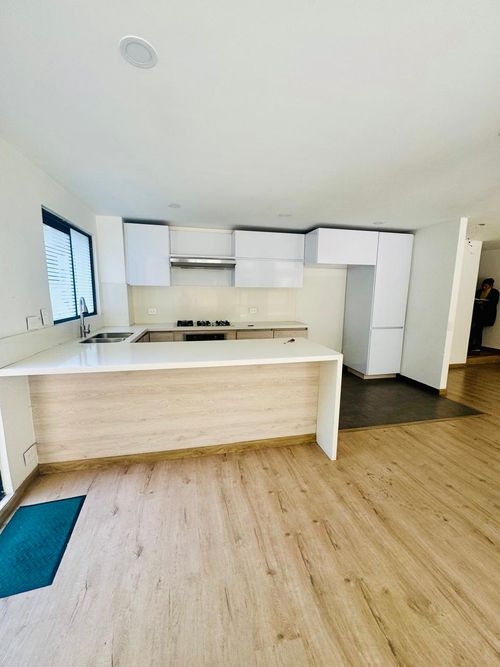 Apartamento en venta en Chico Norte, Bogotá · foto 3 de 18