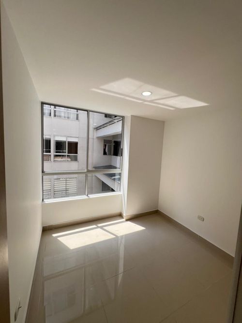 Apartamento de 3 alcobas en venta en Cuarto De Legua - Guadalupe, Cali, 110 m² · foto 3 de 21