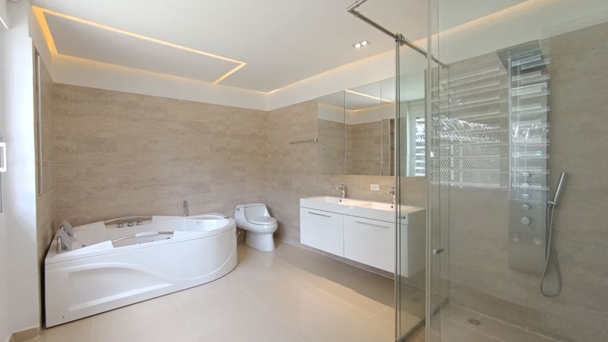 Casa de 3 alcobas en venta en Santa Monica, Cali, 465 m² · foto 17 de 24