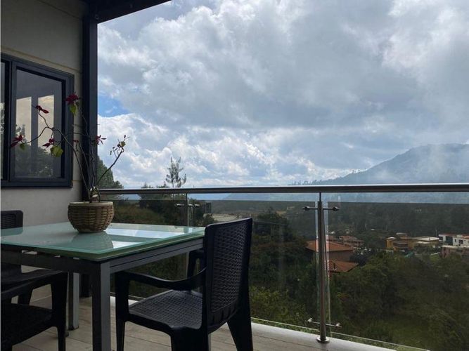 Casa de 3 alcobas en venta en Escobero, Envigado, 315 m² · foto 8 de 16