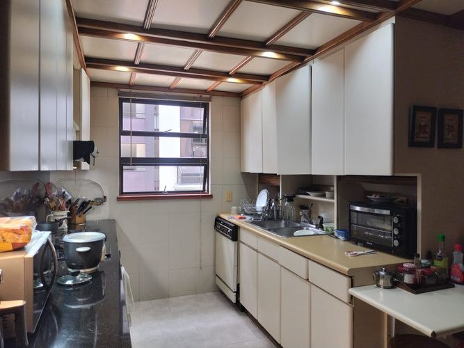 Apartamento de 4 alcobas en venta en El Poblado, Medellín, 236 m² · foto 7 de 19