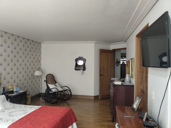Apartamento de 4 alcobas en venta en El Poblado, Medellín, 236 m² · foto 14 de 19