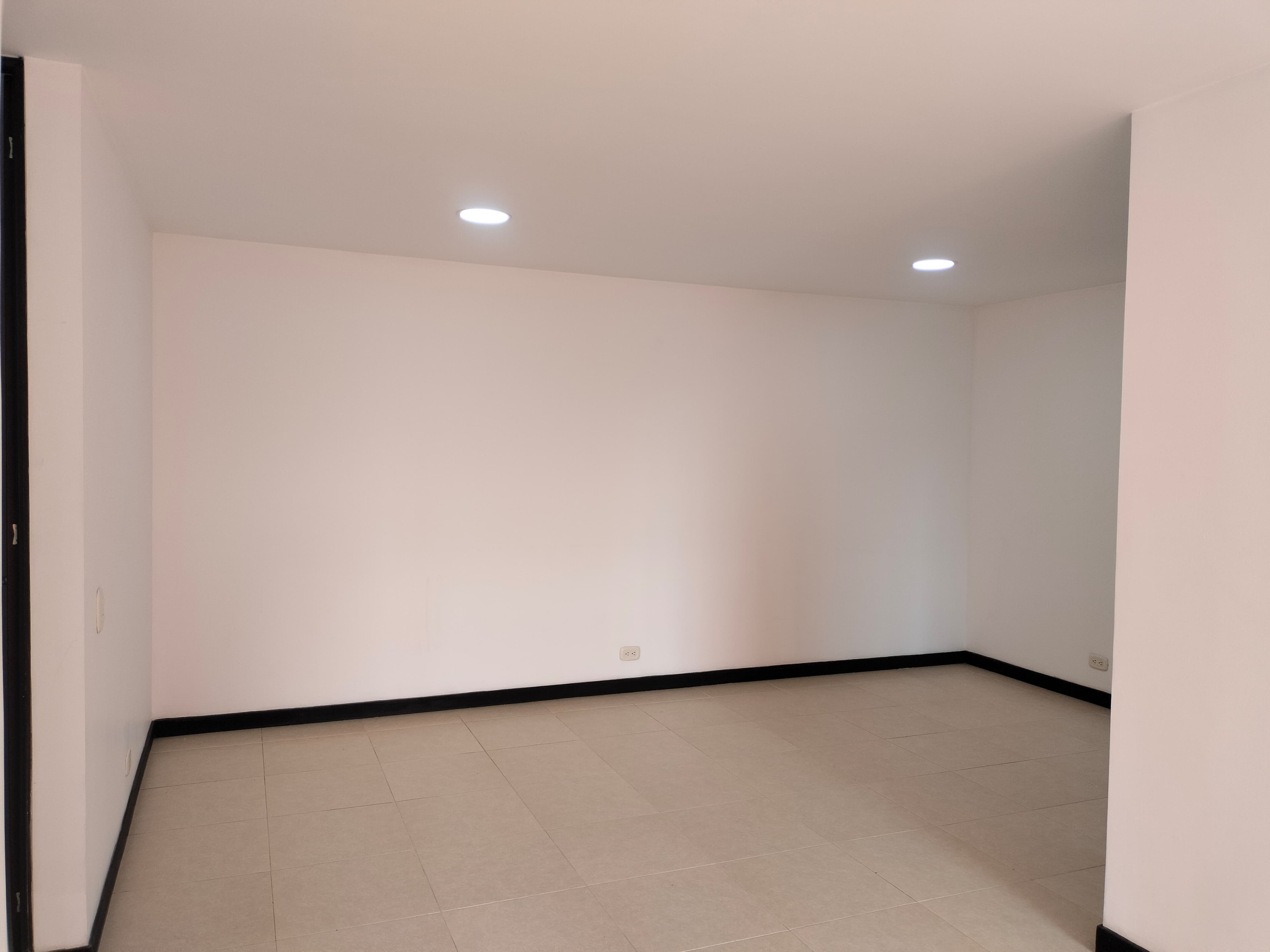 Apartamento en venta en El Poblado, Medellín · foto 4 de 16