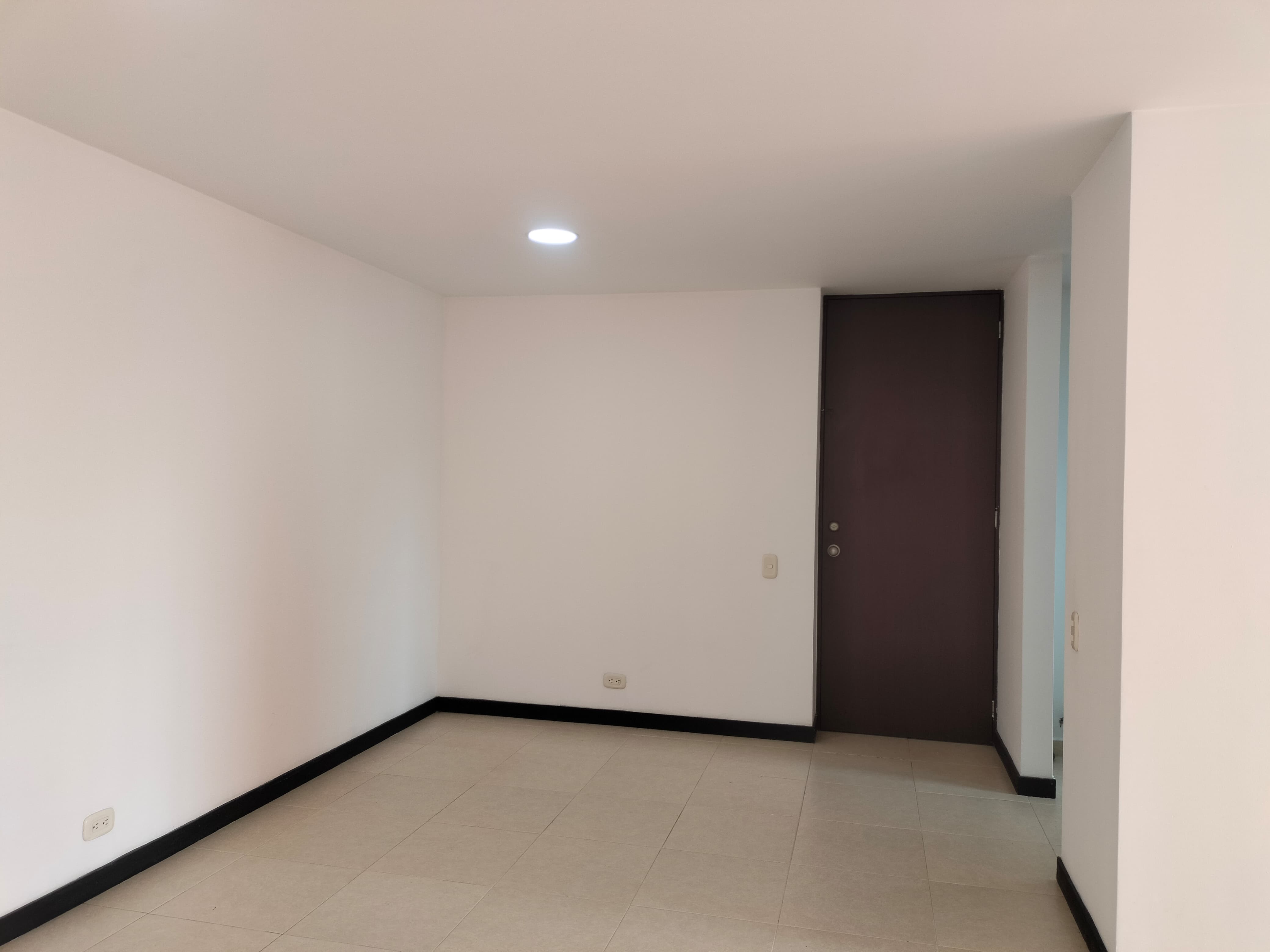 Apartamento en venta en El Poblado, Medellín · foto 8 de 16