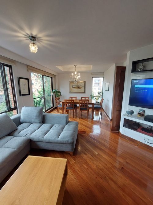Apartamento de 3 alcobas en venta en Chico Norte, Bogotá, 120 m² · foto 8 de 24