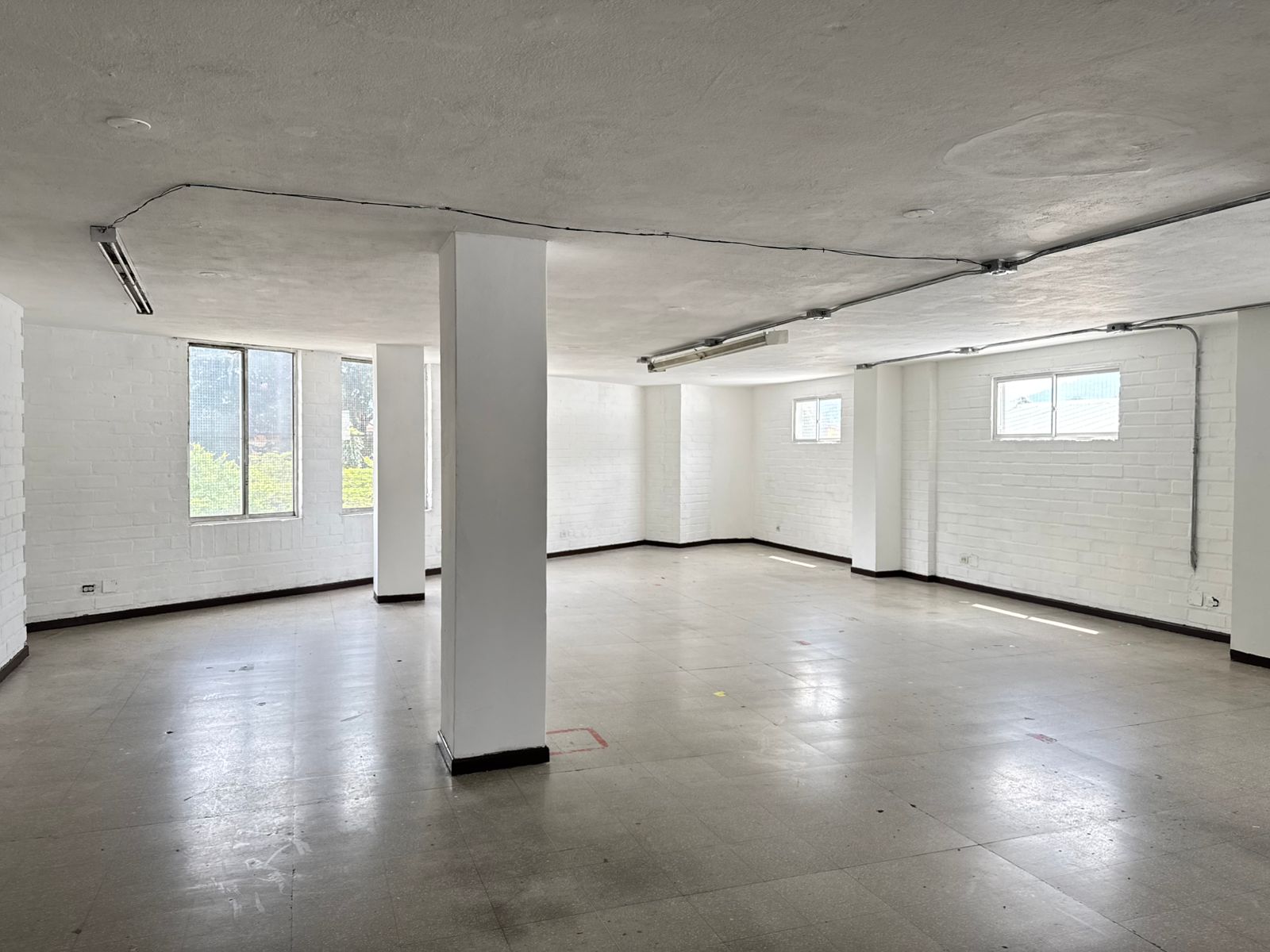 Warehouse for sale in Guayabal, Medellín 3