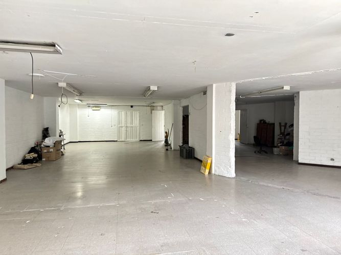 Bodega en arriendo en Trinidad, Medellín, 1940 m² · foto 5 de 19