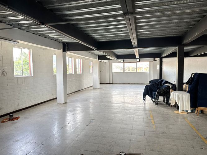 Bodega en arriendo en Trinidad, Medellín, 1940 m² · foto 12 de 19