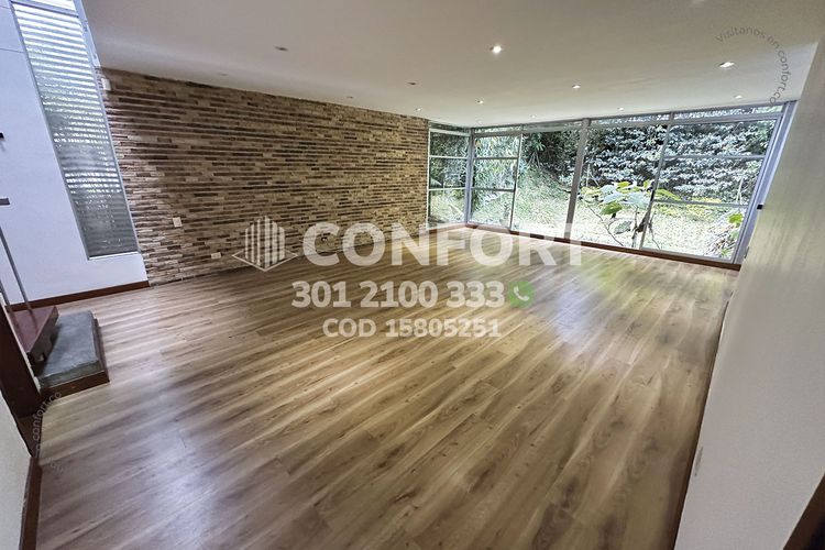 Casa de 3 alcobas en arriendo en El Tesoro, Medellín, 232 m² · foto 3 de 24