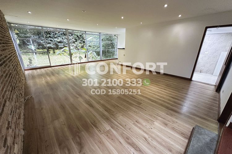 Casa de 3 alcobas en arriendo en El Tesoro, Medellín, 232 m² · foto 4 de 24