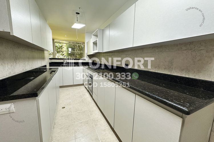 Casa de 3 alcobas en arriendo en El Tesoro, Medellín, 232 m² · foto 9 de 24