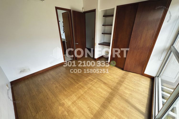 Casa de 3 alcobas en arriendo en El Tesoro, Medellín, 232 m² · foto 23 de 24