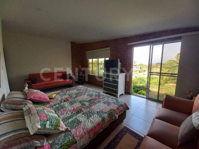 Casa de 3 alcobas en venta en Santa Elena, Jamundí, 220 m² · foto 5 de 24