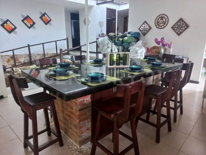 Casa de 3 alcobas en venta en Santa Elena, Jamundí, 220 m² · foto 6 de 24