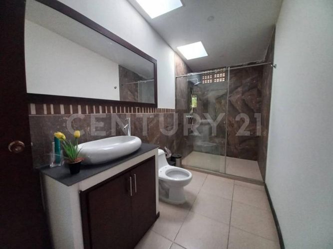 Casa de 3 alcobas en venta en Santa Elena, Jamundí, 220 m² · foto 9 de 24