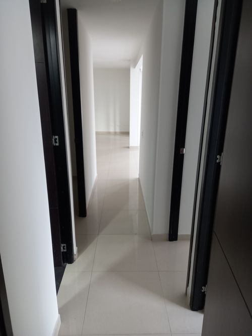 Apartamento de 4 alcobas en venta en Valle Del Lili, Cali, 98 m² · foto 22 de 24