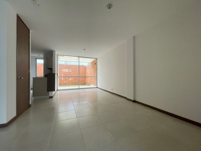 Casa de 4 alcobas en venta en Las Mercedes, Jamundí, 130 m² · foto 2 de 24