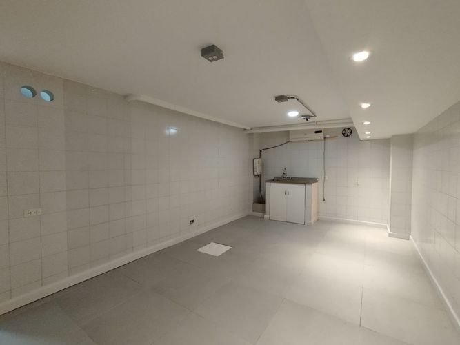 Local en arriendo en Loma Benedictinos, Envigado, 54 m² · foto 2 de 10