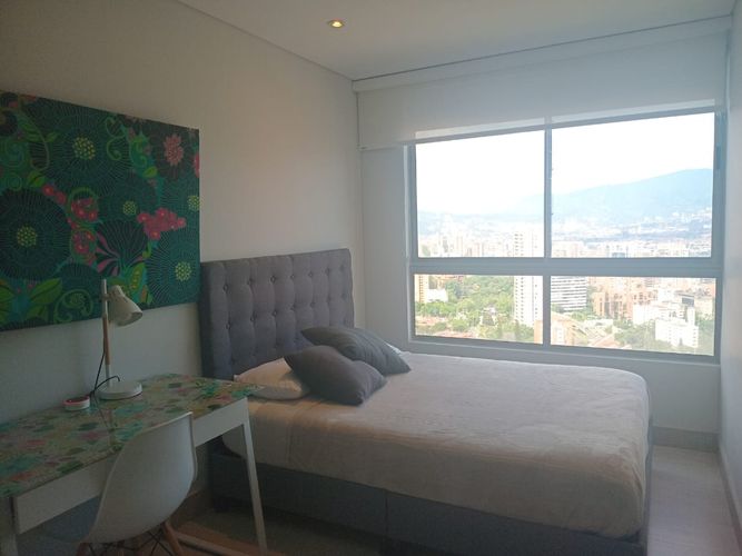 Apartamento de 3 alcobas en arriendo en El Poblado, Medellín, 156 m² · foto 12 de 18