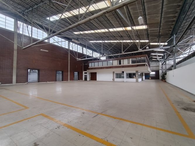 Local en arriendo en San Nicolas, Cali · foto 10 de 19