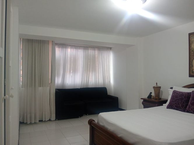 Apartamento de 3 alcobas en arriendo en Laureles, Medellín, 130 m² · foto 13 de 16