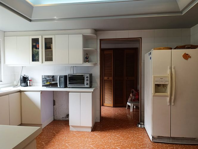 Apartamento de 3 alcobas en arriendo en El Poblado, Medellín, 272 m² · foto 5 de 20