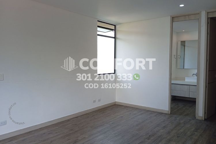 Apartamento de 3 alcobas en arriendo en Loma Benedictinos, Medellín, 200 m² · foto 13 de 24