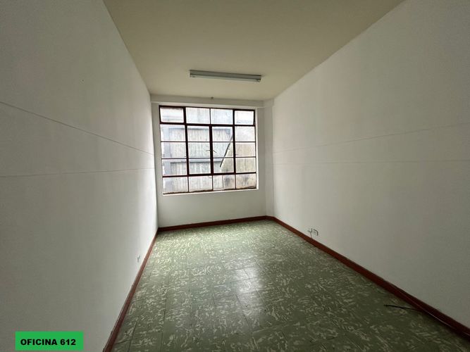Oficina en arriendo en Sector Plaza De Bolivar, Pereira, 26 m² · foto 4 de 10